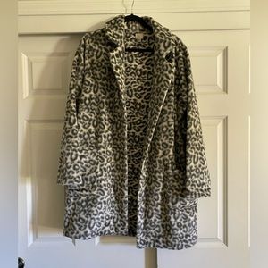 Snow Leopard Grey and White Lightweight Peacoat